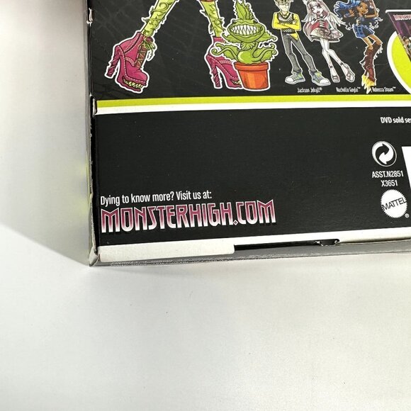 NIB Monster High Venus McFlytrap 2011 First Wave Retired - Picture 10 of 12